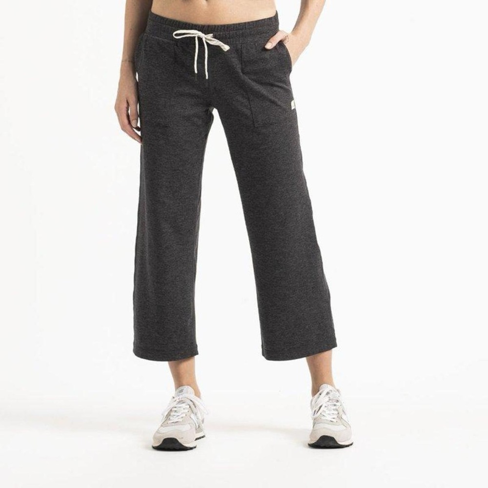Vuori Lunar Pant Wide Leg Stretch Capris in Charcol heathered Grey Size Medium